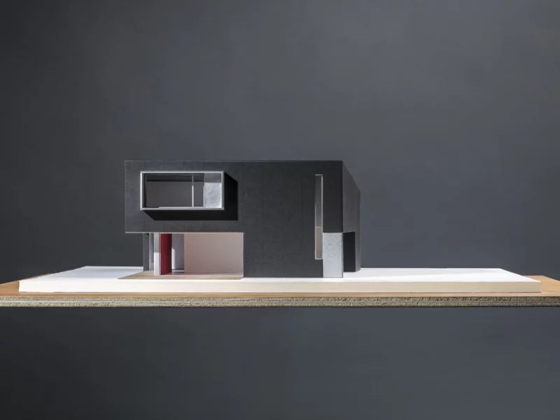 R&eacute;alisation du site de l'agence d'architecture ERE Architecte. Mise en avant claire et minimaliste des projets r&eacute;alis&eacute;s pas l'agence d'architecture.