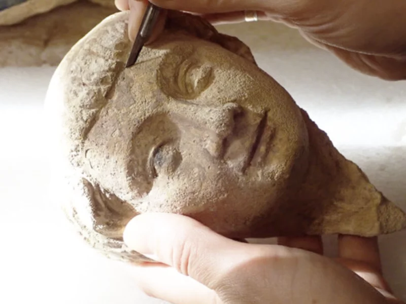 Conservation & restauration des &oelig;uvres d&rsquo;art &mdash; Ana&iuml;s Lechat