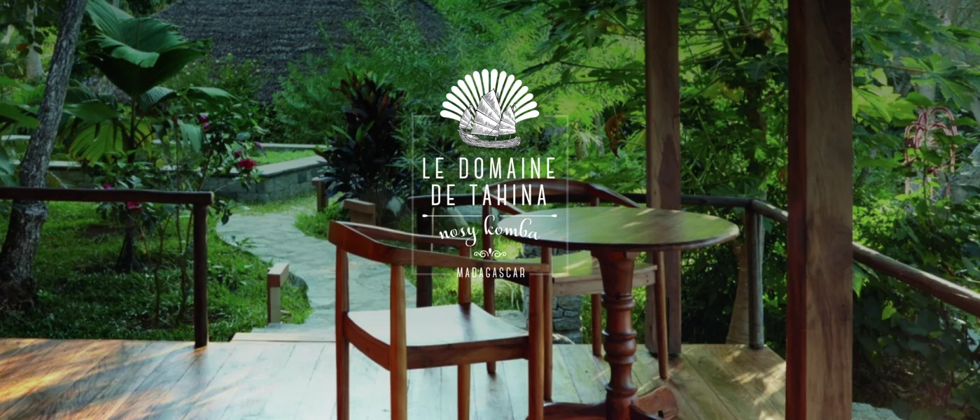 int&eacute;gration HTML/CSS, d&eacute;veloppement JavaScript &mdash; Domaine de Tahina Tourisme, &eacute;v&eacute;nementiel et culturel &mdash; d&eacute;veloppeur front-end freelance Emmanuel Lechat &mdash; vue 9/13